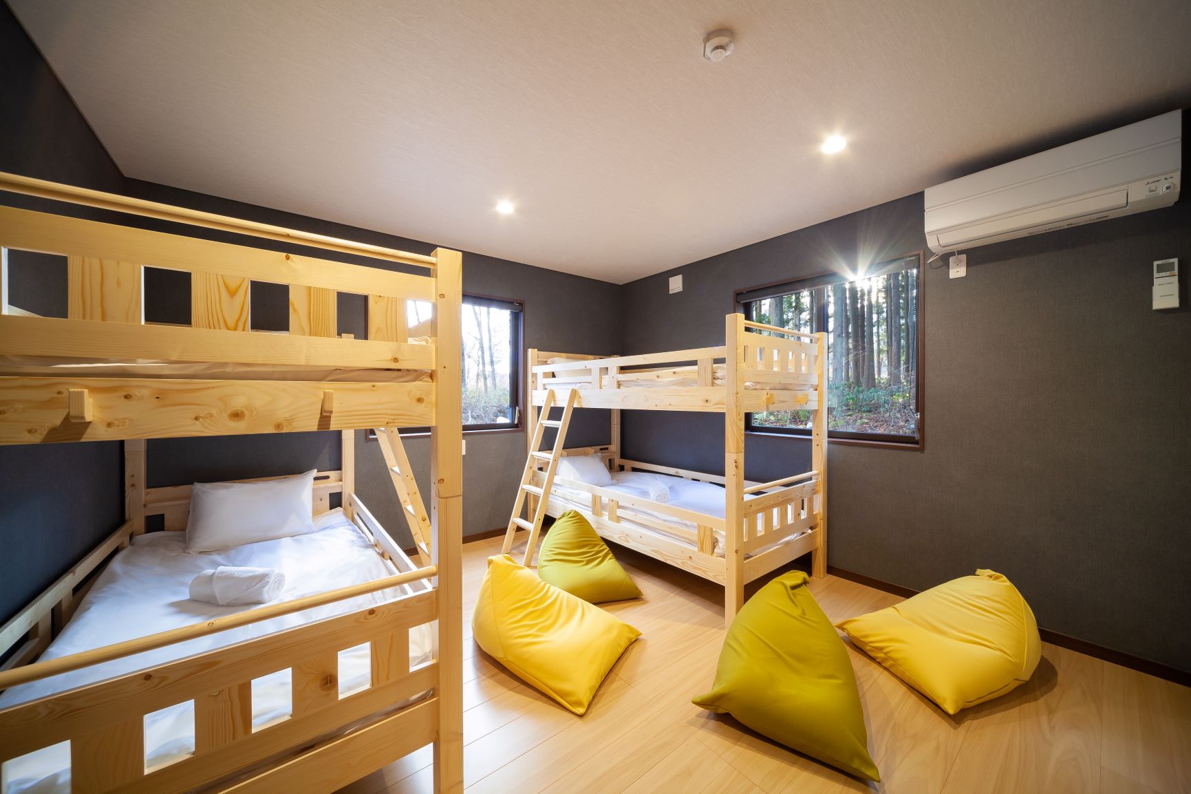 Bunk bedroom