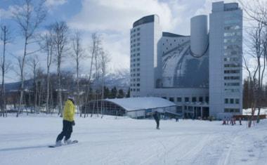 Snowboarder at Hilton Niseko Village Snowboarder at Hilton Niseko Village